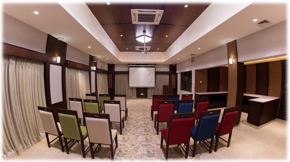 Neonz Resort & Club Anand Exterior photo